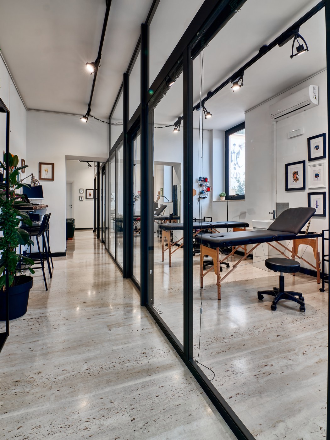 The private tattoo rooms, Frascati